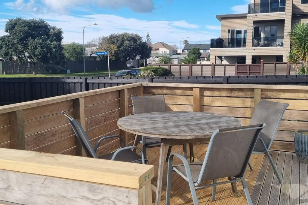 Ultimate Family Holiday - Pet Friendly! Papamoa Extérieur photo